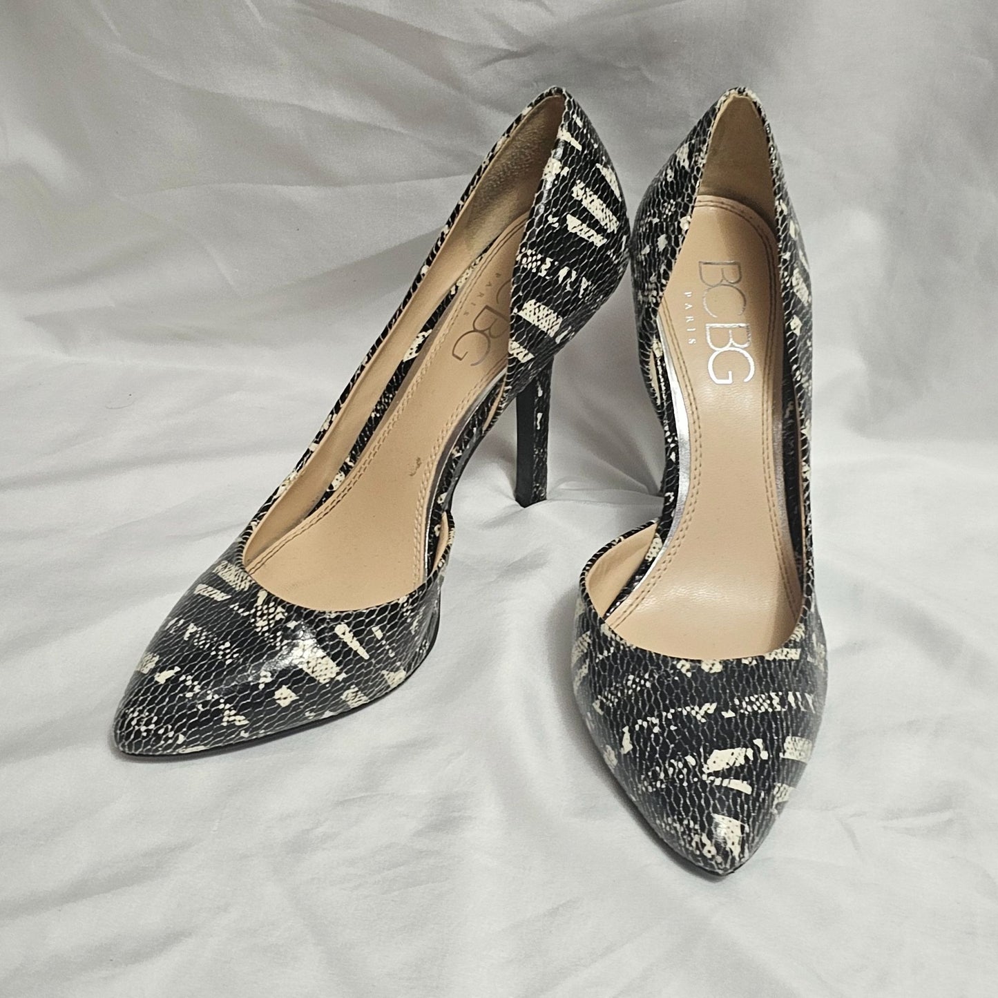 BCBG Black White Snakeskin D'orsay Pumps Size 9