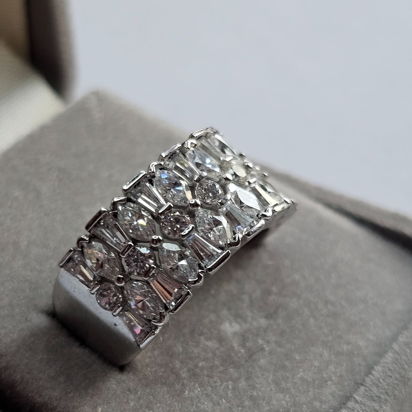 Sterling Silver Cubic Zirconia Statement Ring Size 9 Wide Band Design Elegant