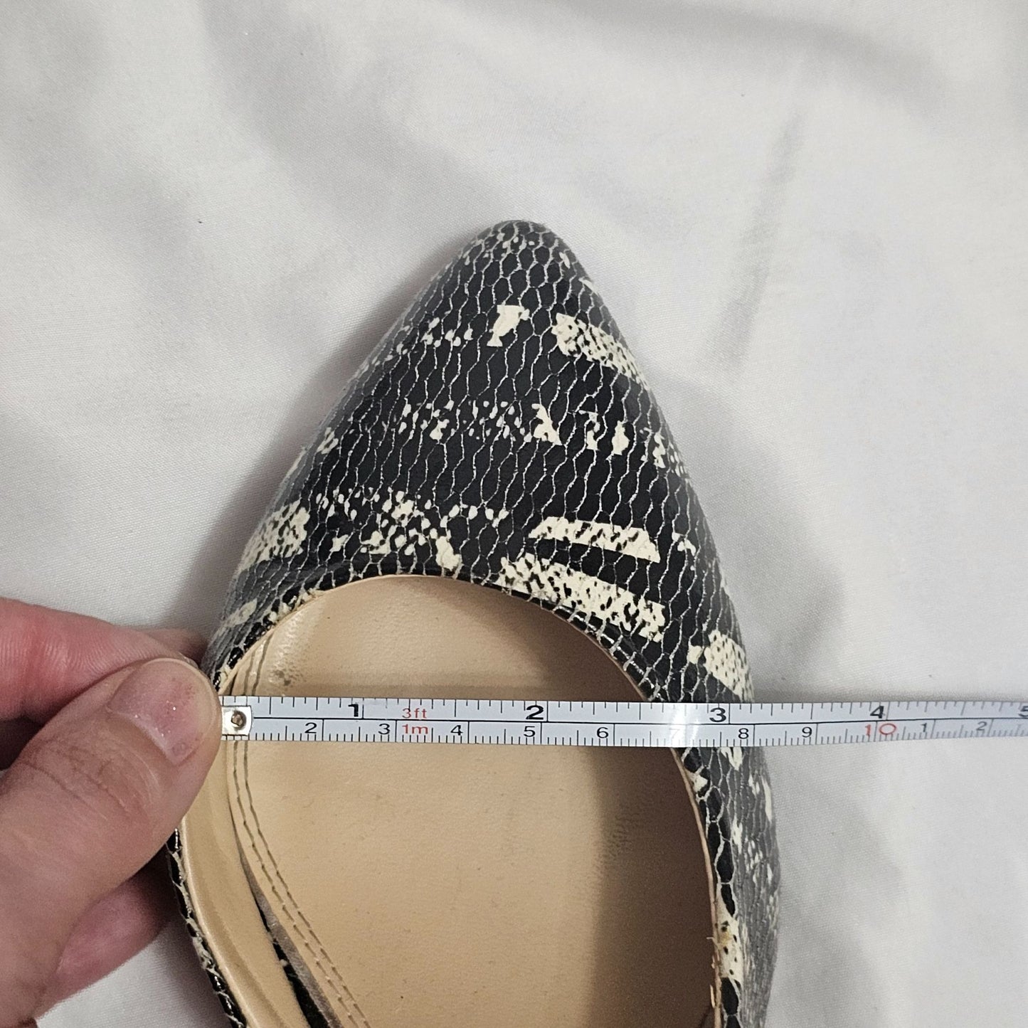 BCBG Black White Snakeskin D'orsay Pumps Size 9