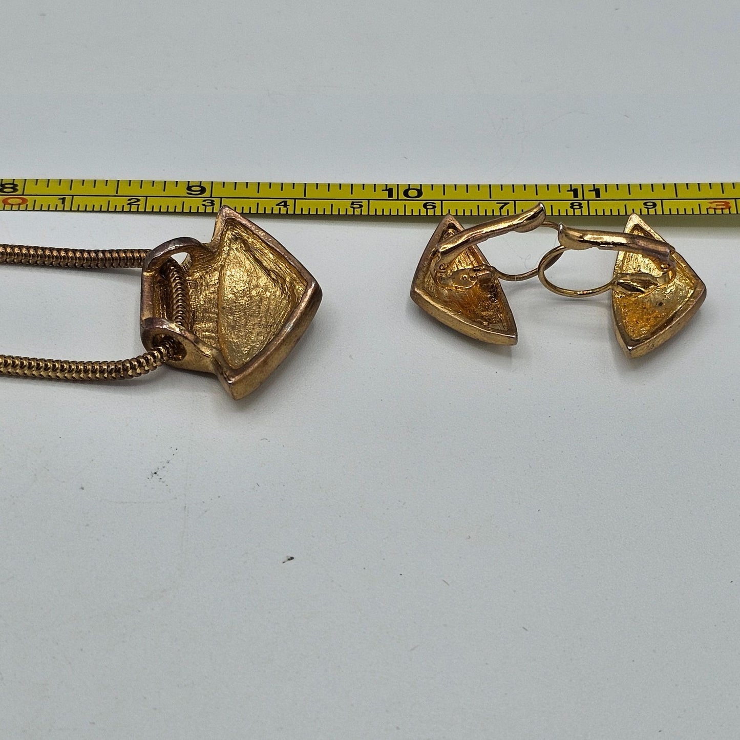 Vintage Gold-Tone Rope Chain Necklace & Clip-on Earrings Set Rhinestone Accents