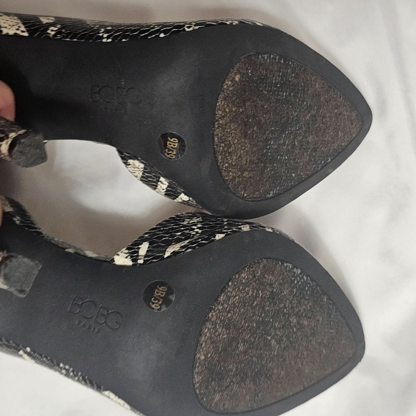 BCBG Black White Snakeskin D'orsay Pumps Size 9