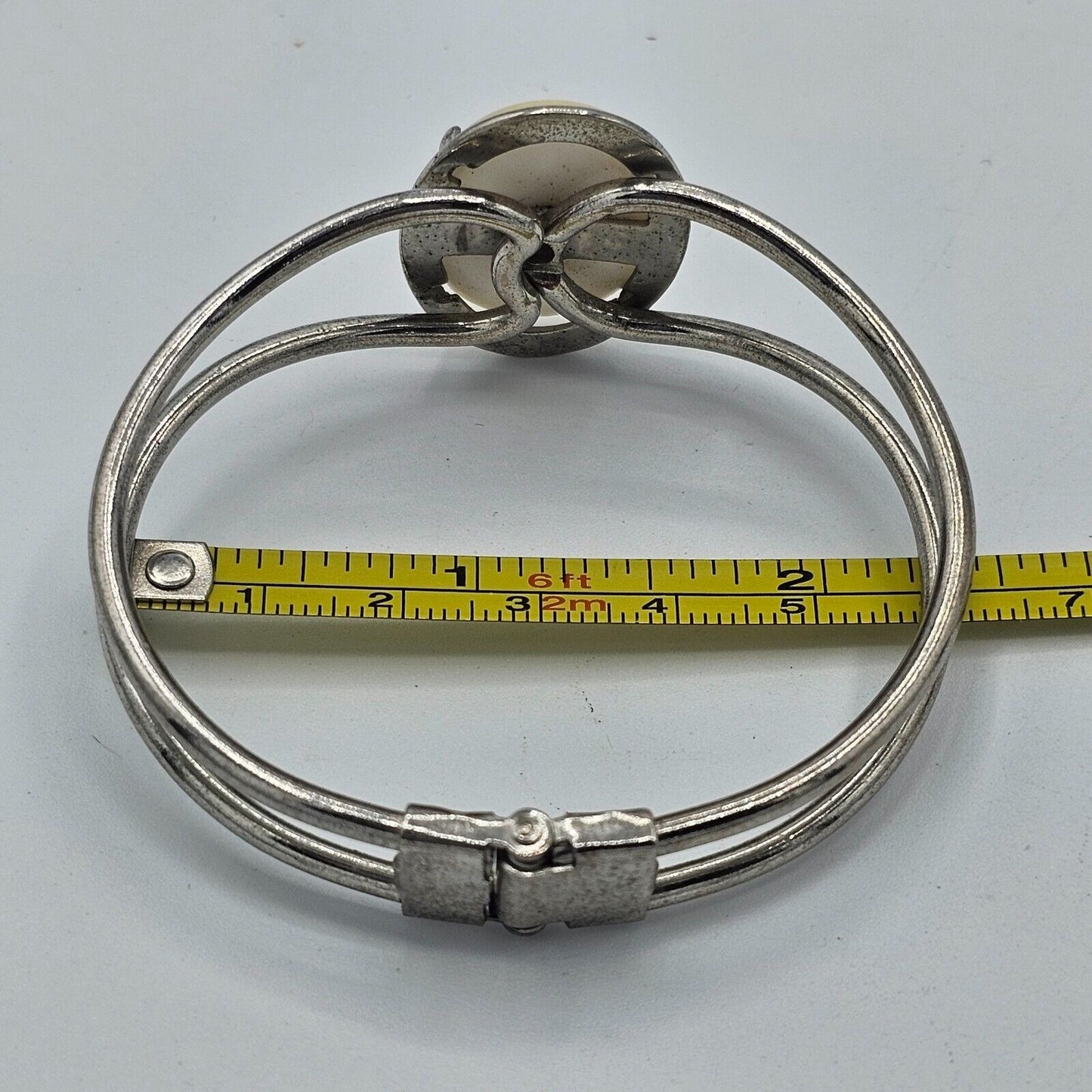 Beautiful Silver-tone Vintage Equestrian Horse Head Clamper Bracelet