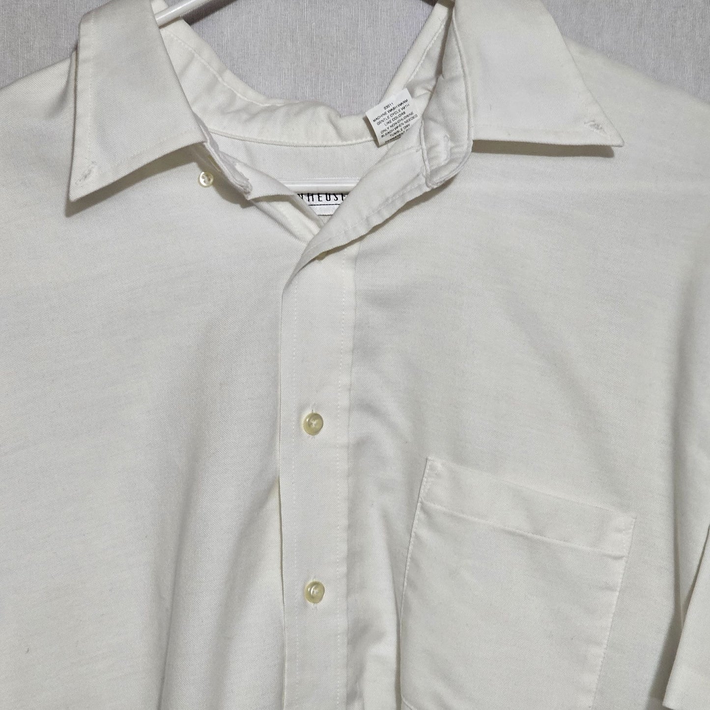 Van Heusen White Collared Button Down Short Sleeve Shirt Size XL