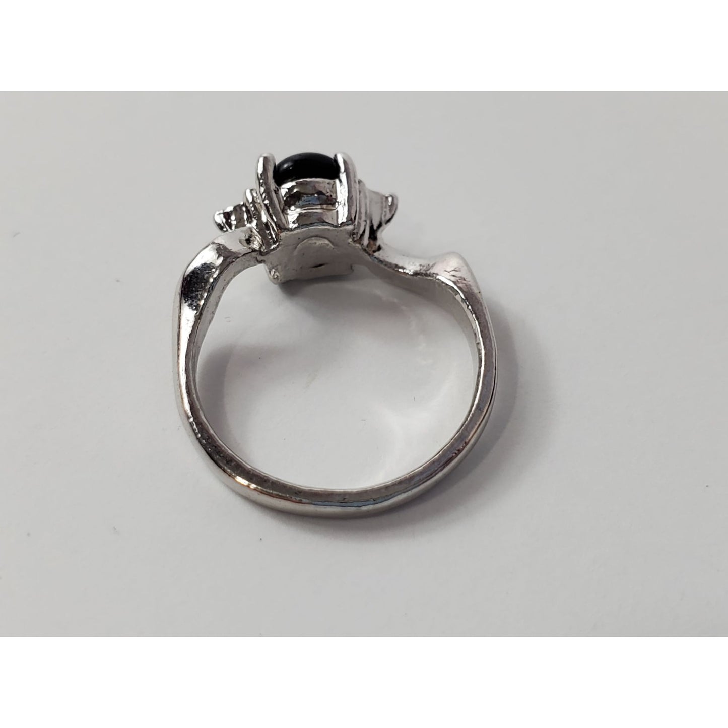 Vintage Black Stone Silver-tone Ring Size 6