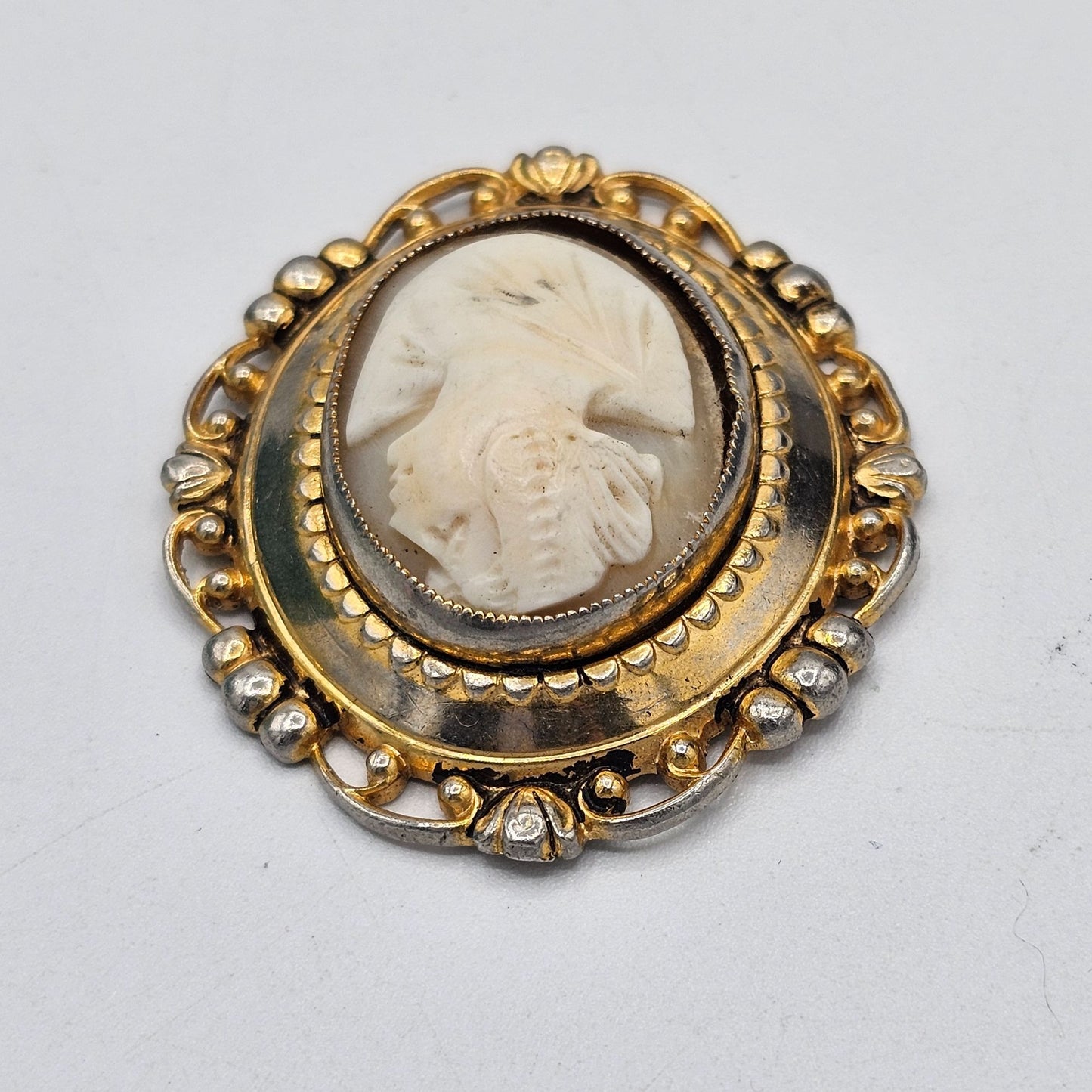 Antique Edwardian Gold-tone Carved Shell Cameo Brooch Pin High Relief