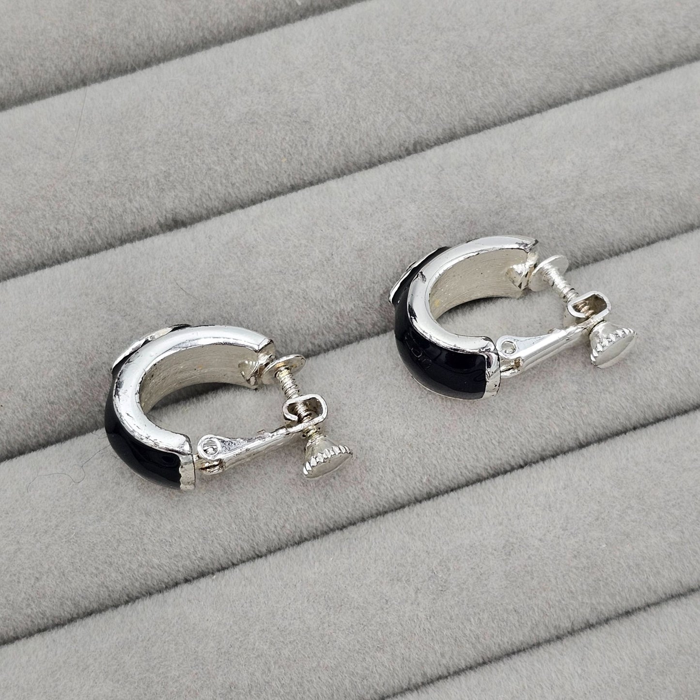 Napier Vintage NOS Black Enamel Hoop Clip-on Earrings