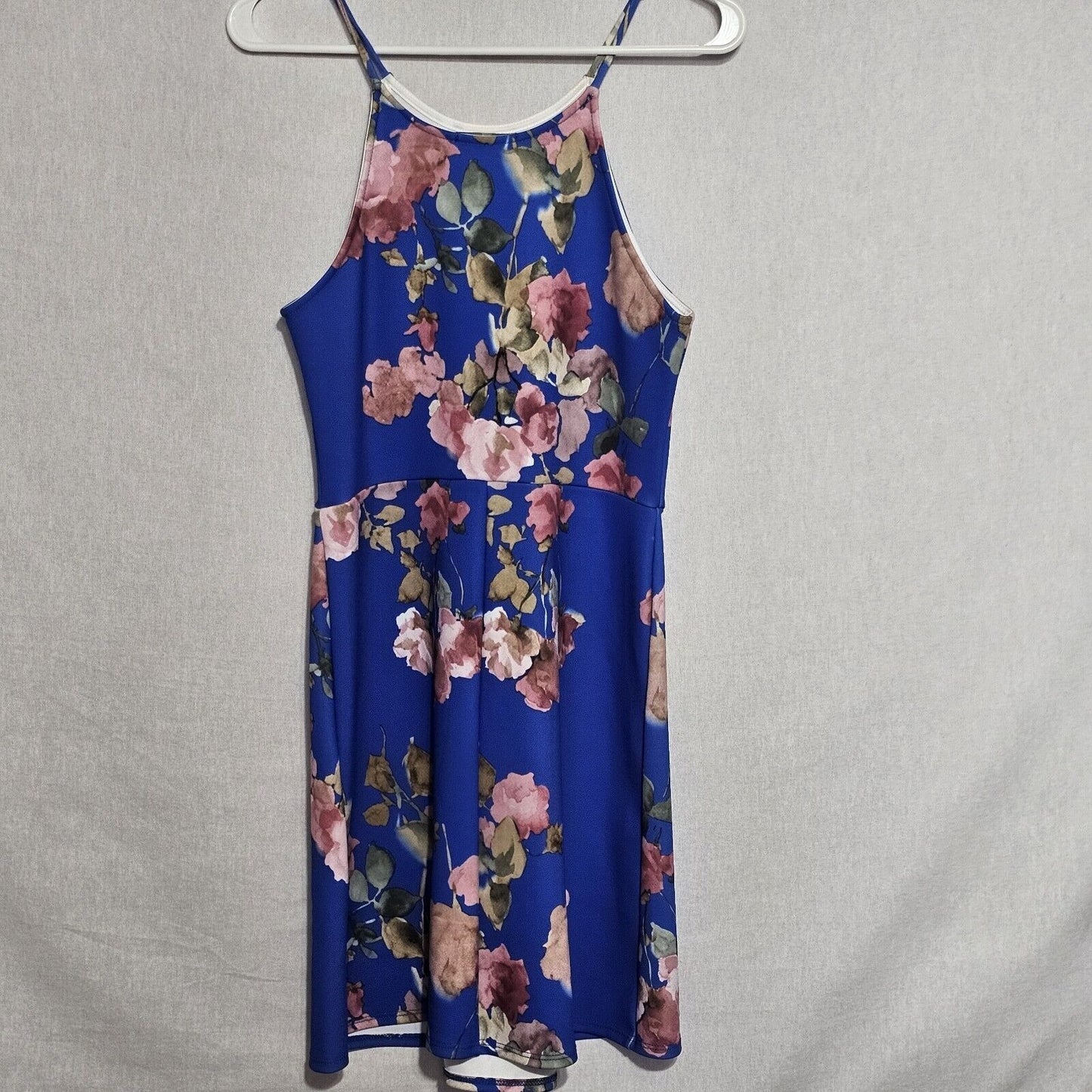 Soprano Junior's Medium Floral Blue Sleeveless Pleated Halter Short Dress