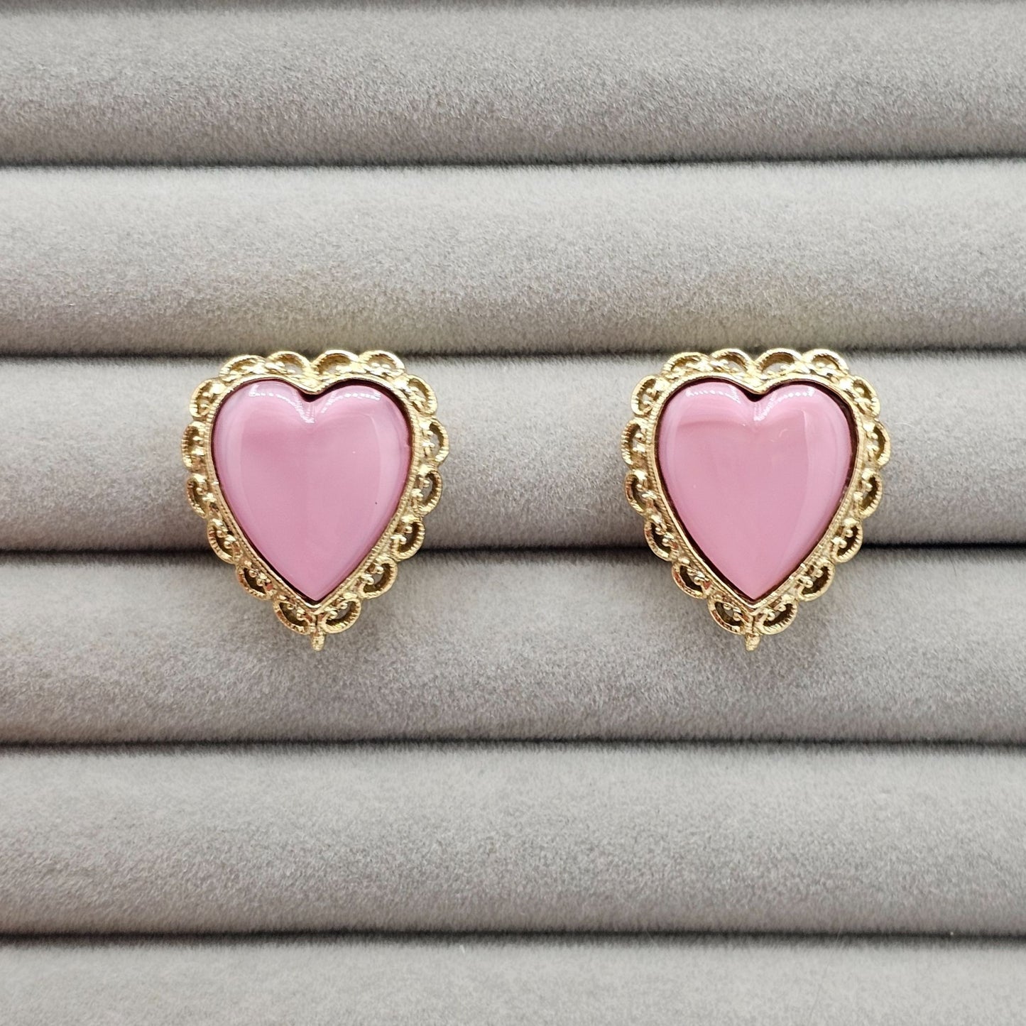 NOS Beautiful Pink Enamel Heart with Gold-tone Ornate Trim Clip-on Earrings