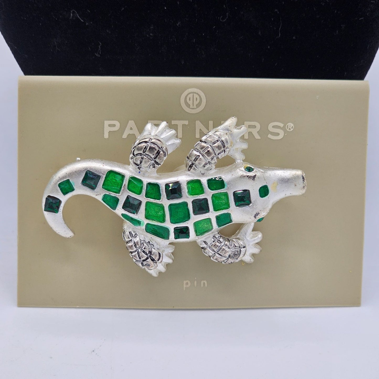 Silver-tone Green Enamel Crocodile Animal Figure Brooch NOS