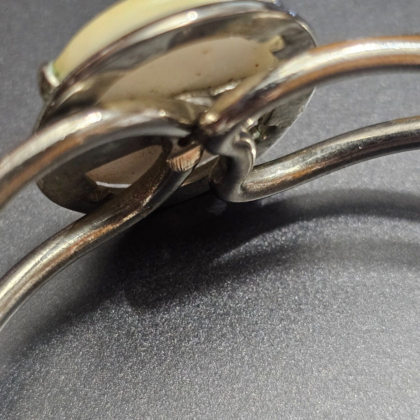 Beautiful Silver-tone Vintage Equestrian Horse Head Clamper Bracelet