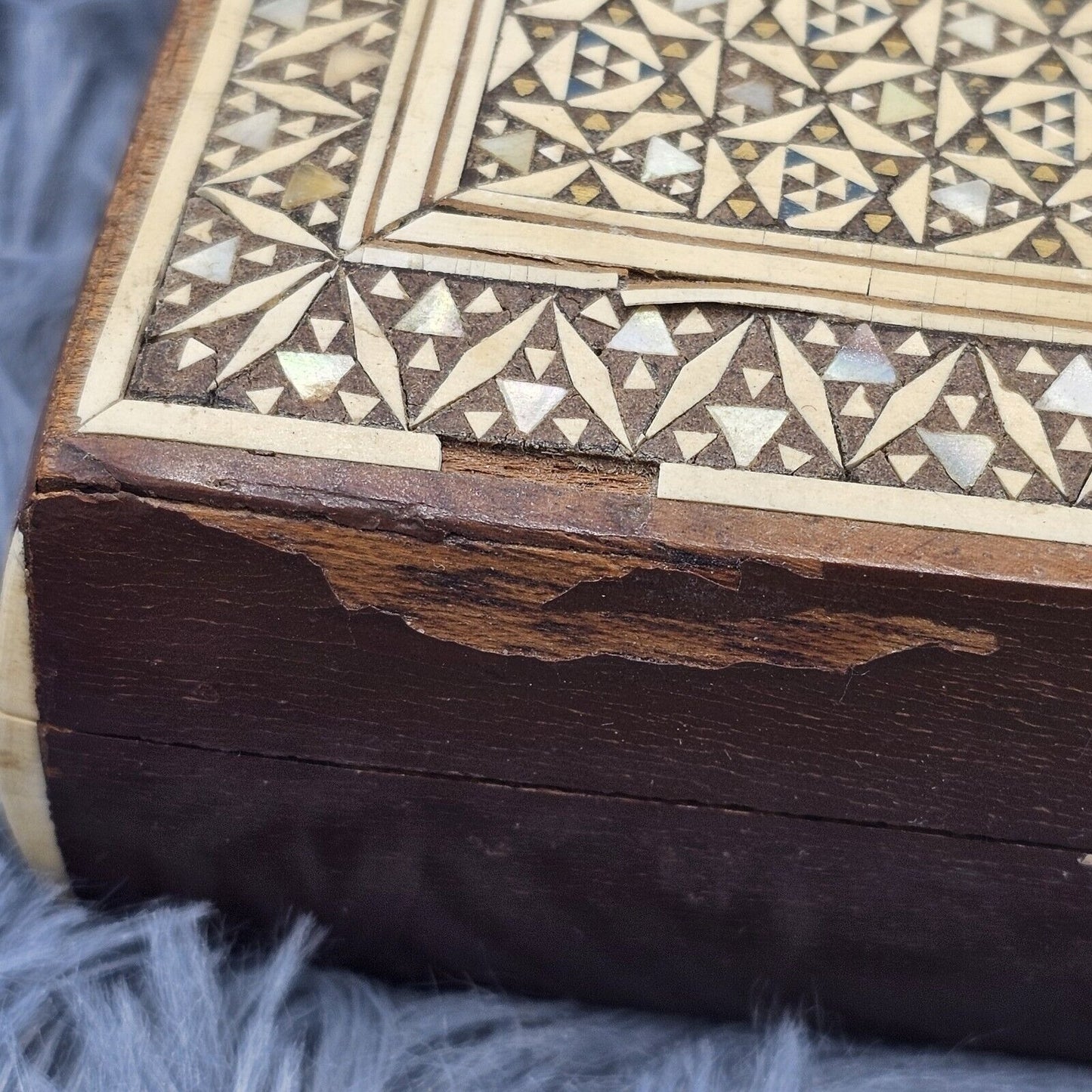 Wooden Marquetry Mosaic Trinket Box with Mother of Pearl Inlay Vintage