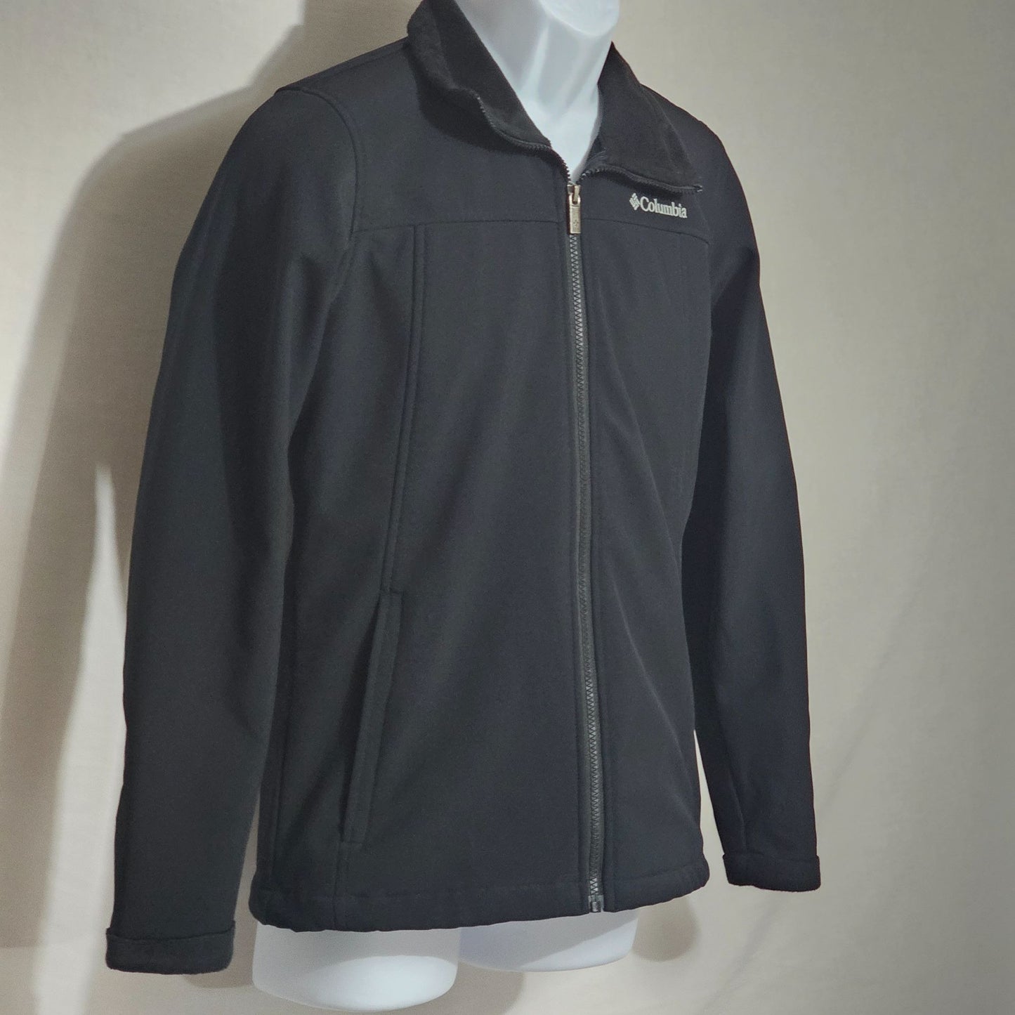 Columbia Black Soft Shell Jacket Size S