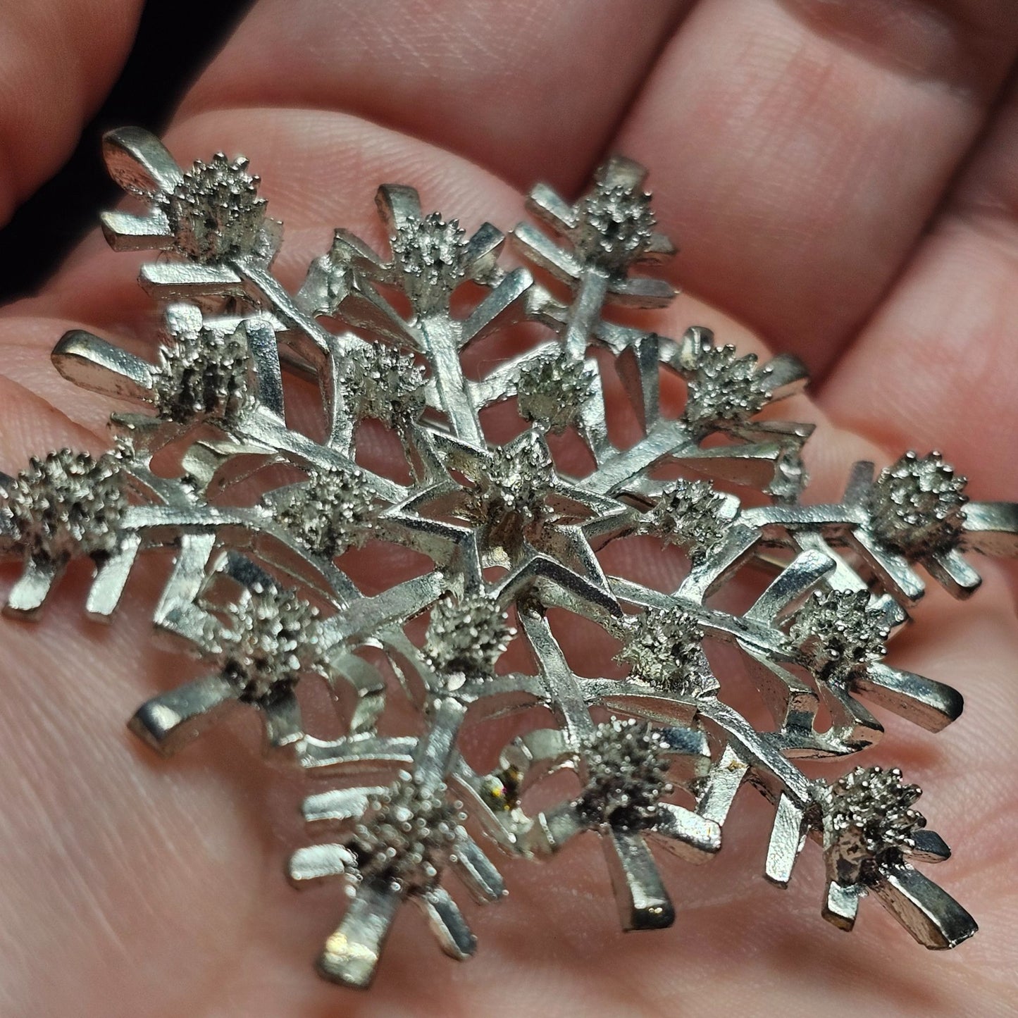 Vintage Silver Tone Open Work Textured Intricate Snowflake Brooch Pin Holiday