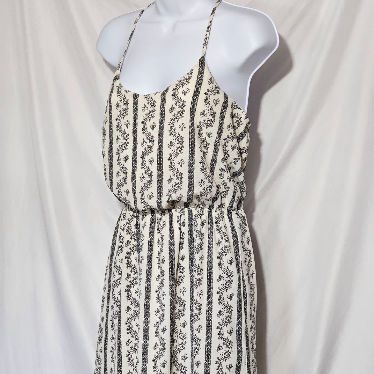 Mimi Chica Spaghetti Strap White Slouch Dress Black Floral Design Size Small