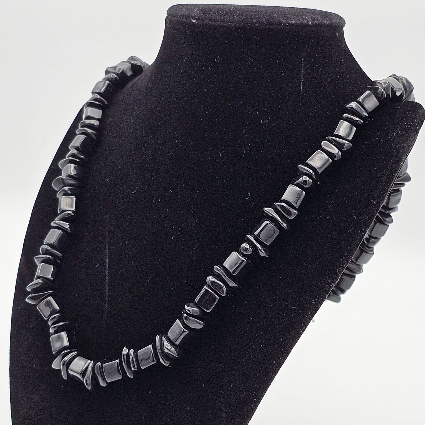 Modern Black Abstract Beaded Neclace