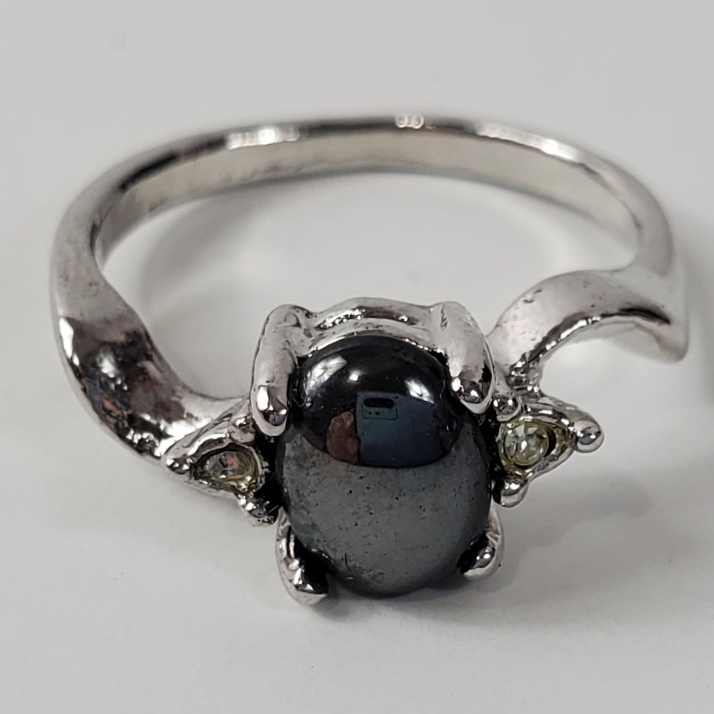 Vintage Black Stone Silver-tone Ring Size 6