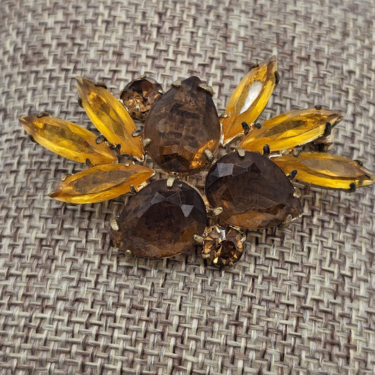 Beautiful Unsigned Amber Citrine Colored Glass Rhinestone Brooch Vintage
