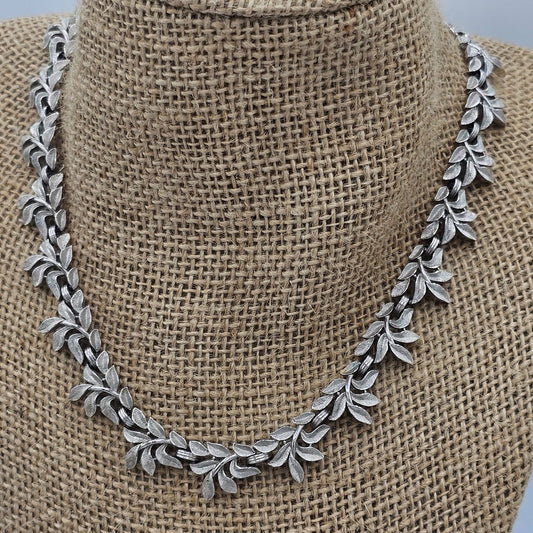 Vintage Trifari Silver-Tone Leaf Necklace 16 Inches Adjustable With Elegant Textured Design