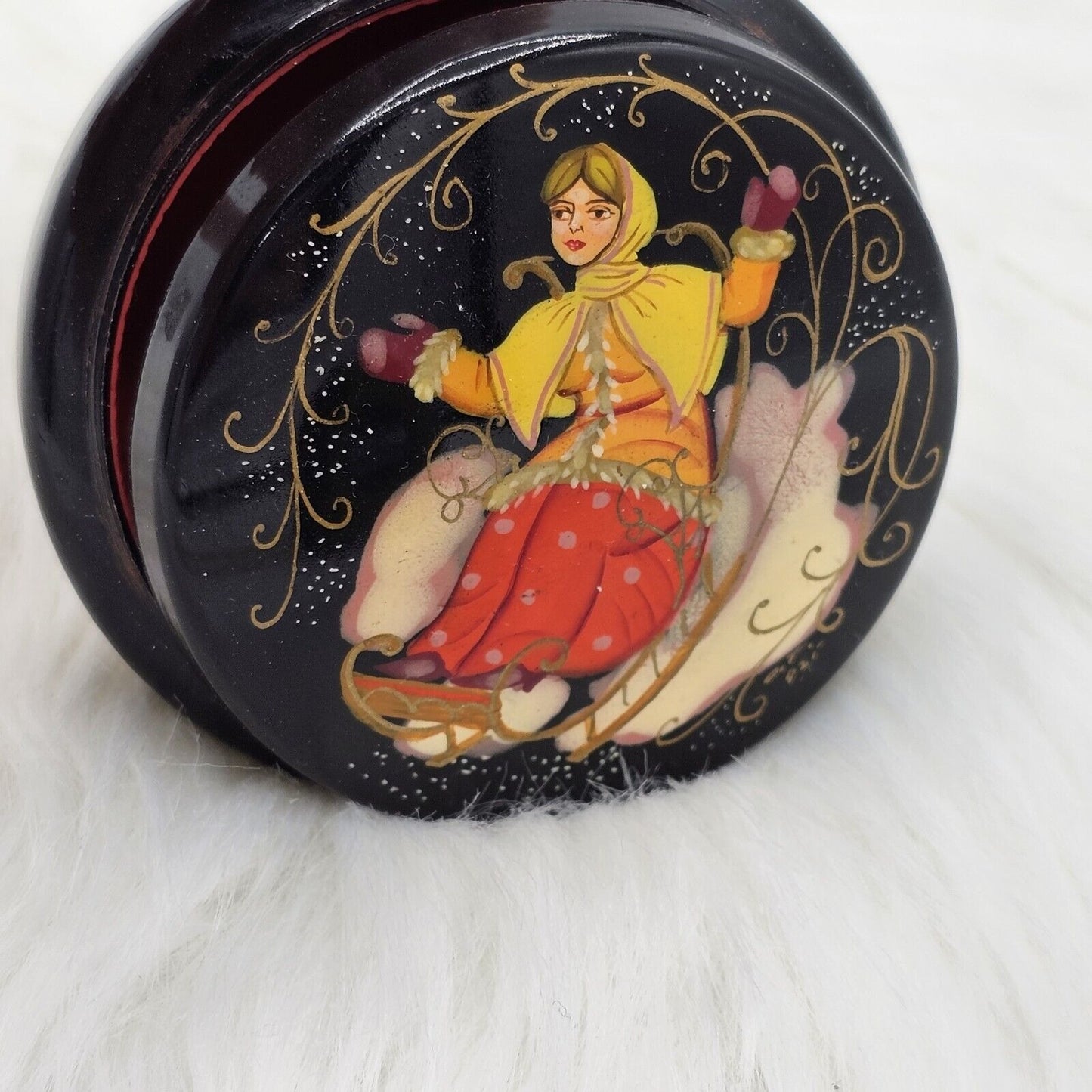 Russian Vintage Lacquer Round Trinket Box Hand Painted Fairy Tale Lady Sleigh