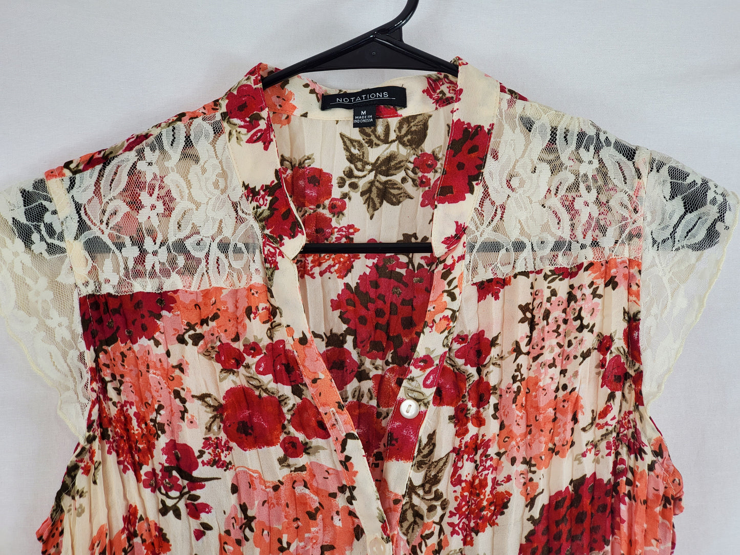 Notations Red Pink Floral Ruffled Lace Blouse Size M