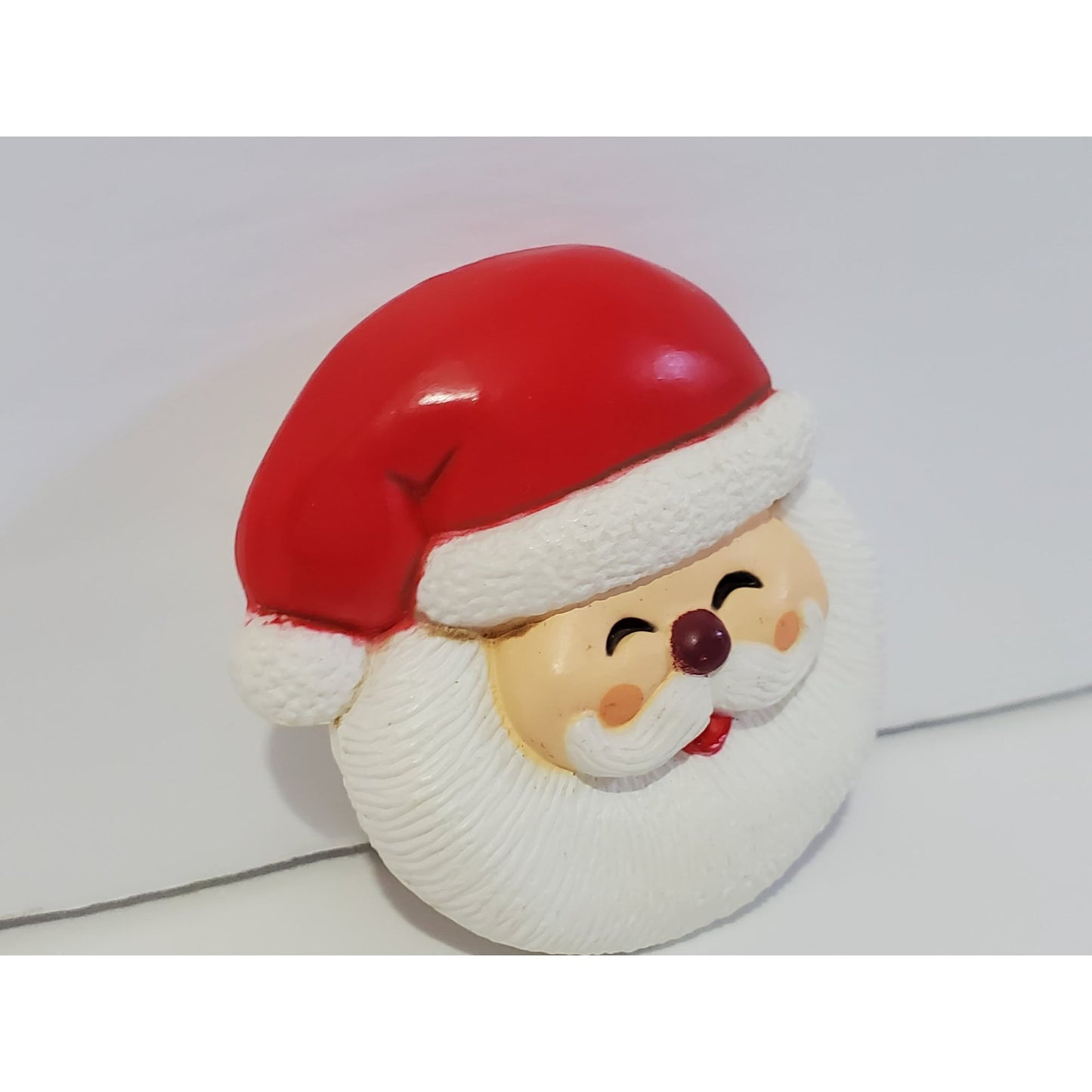 Vintage 1981 Hallmark Santa Brooch Christmas Holiday