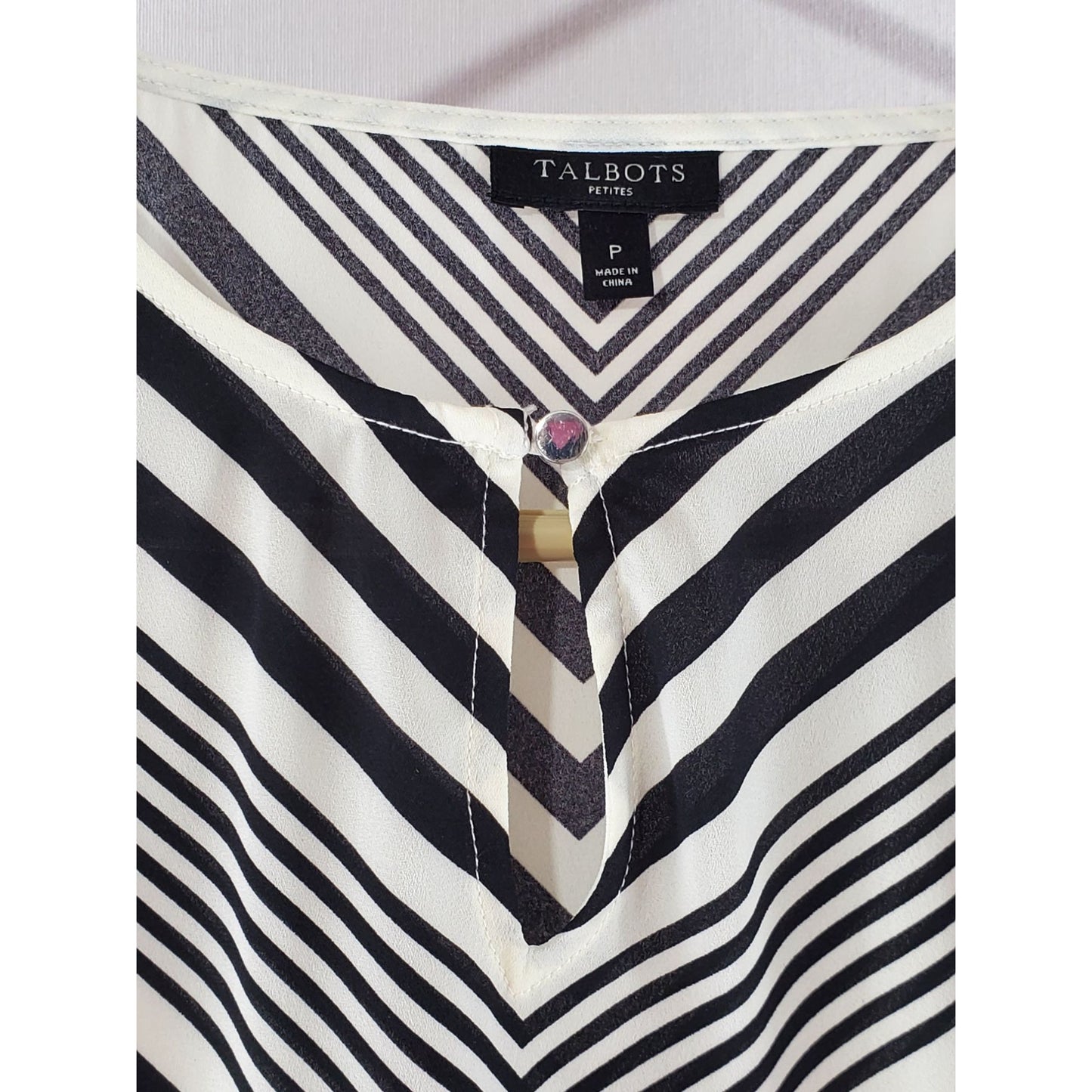 Talbots Petite Black White Chevron Striped Round Button Neck Blouse Size S